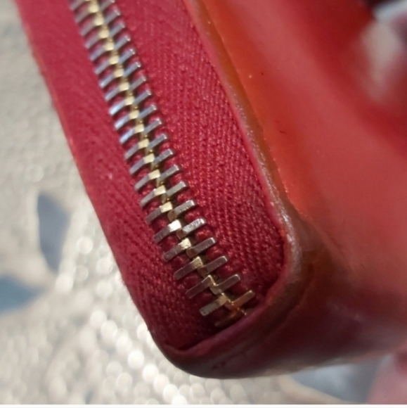 YSL Zippy WALLET - Picture 6 of 12